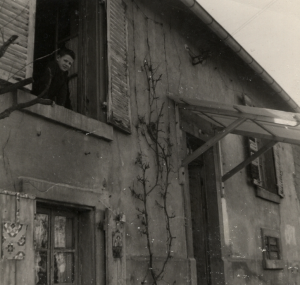 la maisonde valentigney avec son frere